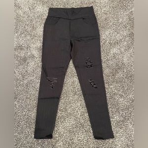Agnes and Dora distressed legging